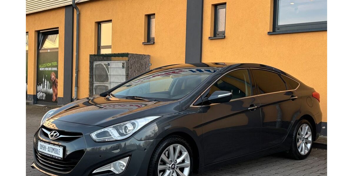 Hyundai i40 184.000 km 8.480 &euro; Berlin 13587