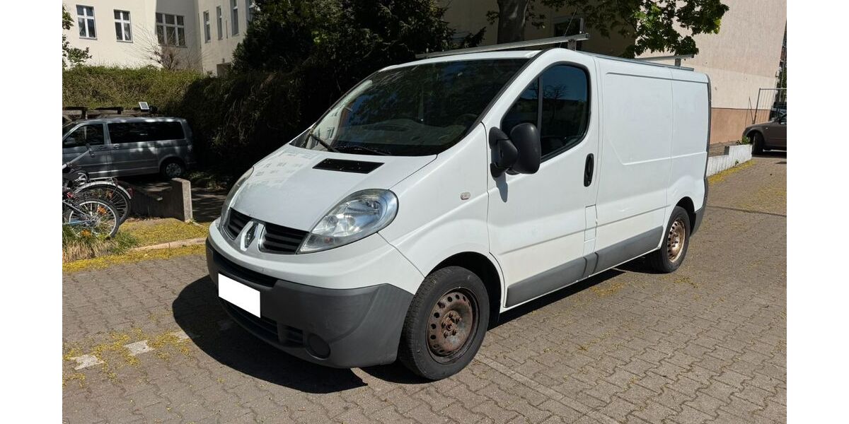 Renault Trafic 347.000 km 3.899 &euro; Berlin 12045