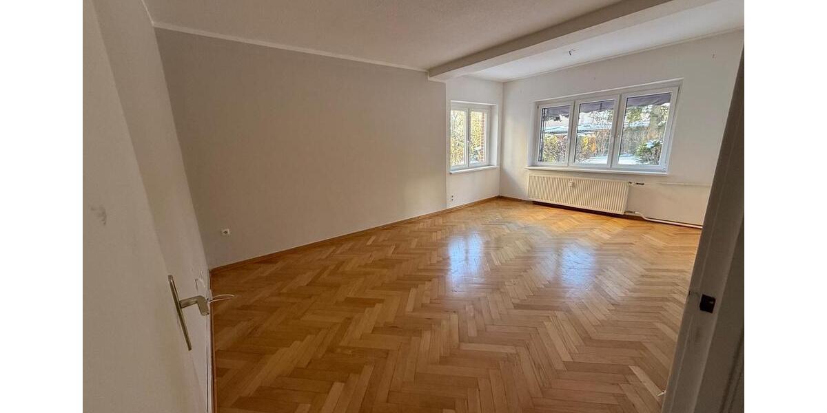 Etagenwohnung Berlin Reinickendorf - 4 Zimmer, 110 m&sup2;, 2.350&euro; | Angebot:26476366