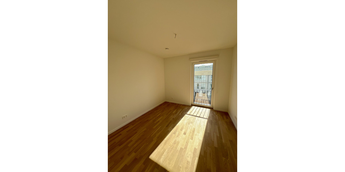 Etagenwohnung Berlin Spandau - 4 Zimmer, 90 m&sup2;, 1.994&euro; | Angebot:25820483