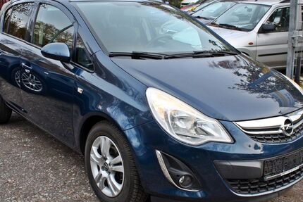 Opel Corsa 125.500 km 3.999 &euro; Berlin 13057