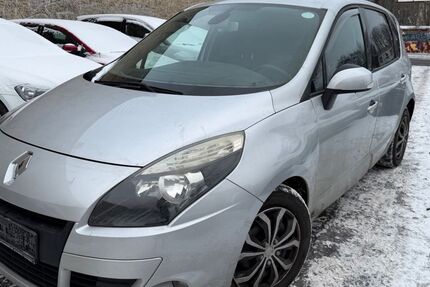 Renault Scenic 229.000 km 1.450 &euro; Berlin 10245