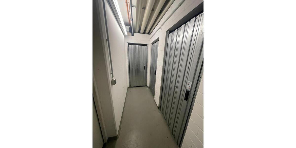 Erdgeschoßwohnung Berlin - 3 Zimmer, 71 m&sup2;, 1.950&euro; | Angebot:26683038