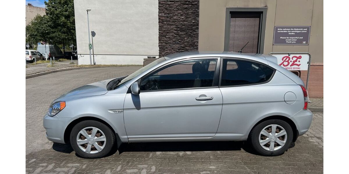 Hyundai Accent 129.819 km 1.800 &euro; Berlin 13357