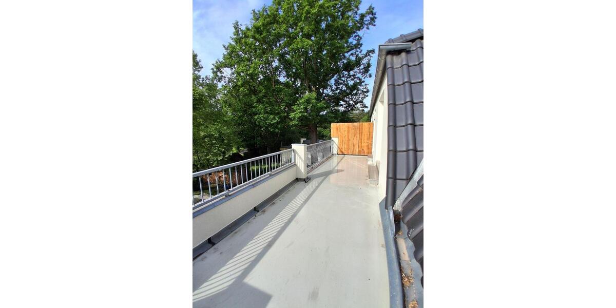 Dachgeschoßwohnung Berlin Steglitz-Zehlendorf - 3 Zimmer, 113 m&sup2;, 2.186&euro; | Angebot:23130930