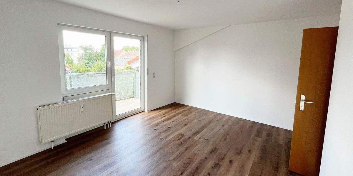Etagenwohnung Velten - 2 Zimmer, 77 m&sup2;, 249.000&euro; | Angebot:25701266