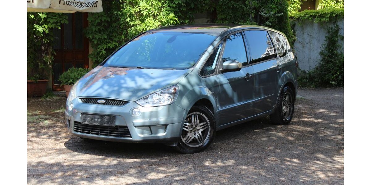 Ford S-Max 199.900 km 2.699 &euro; Berlin 10317