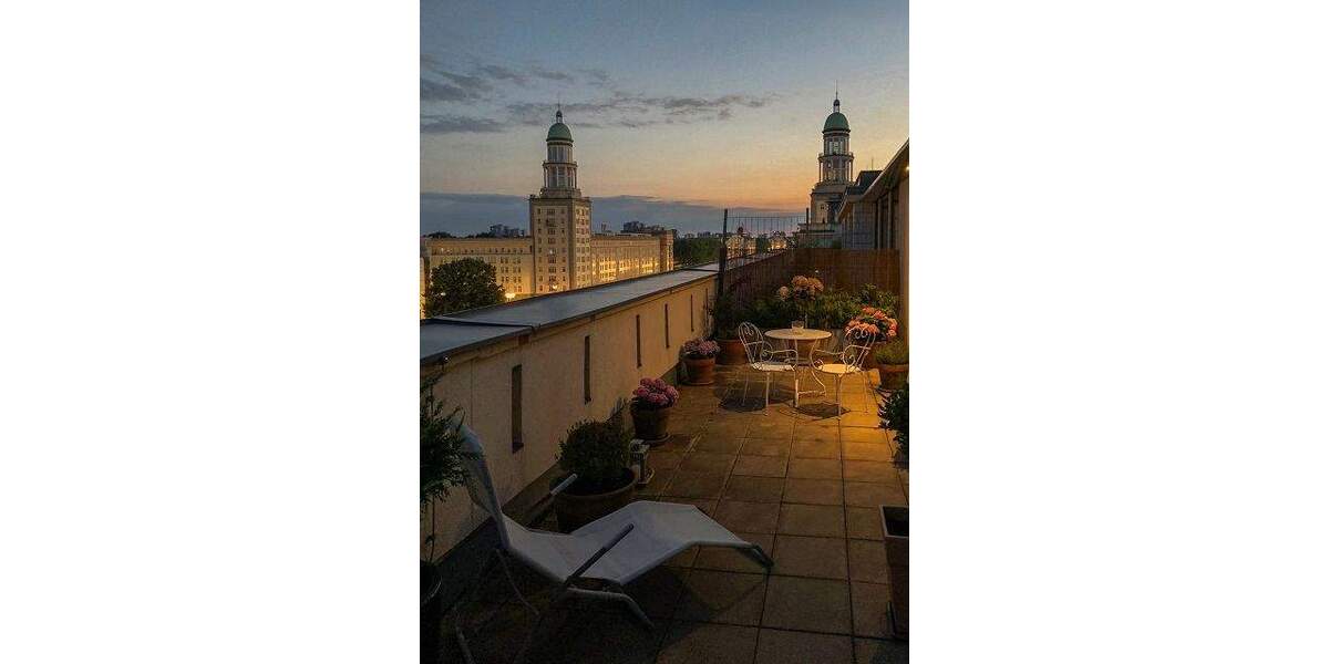 Befristet auf 2 Jahre: Über den Dächern des Prachtboulevards - Möblierte Terrassenwohnung am Frankfurter Tor 2 zimmer