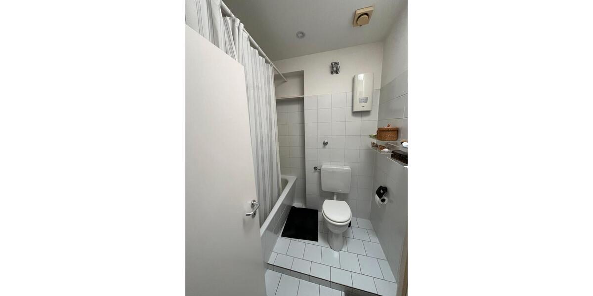 Dachgeschoßwohnung Berlin Tempelhof-Schöneberg - 1 Zimmer, 40 m&sup2;, 850&euro; | Angebot:26663830