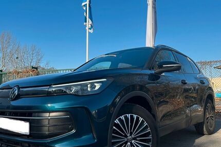 VW Tiguan 25.000 km 31.500 &euro; Berlin 10627