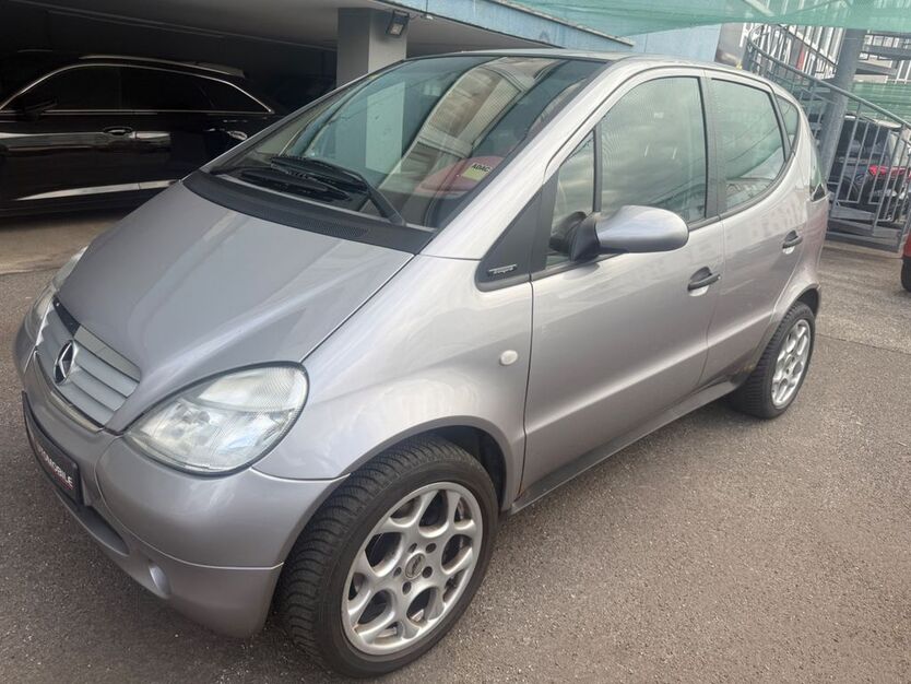 Mercedes-Benz A 190 229.800 km 1.990 € Berlin 10827