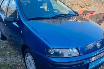 Fiat Punto 148.523 km 2.499 € Berlin 12055