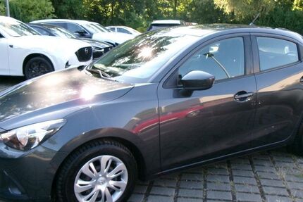 Mazda 2 54.331 km 8.990 &euro; Berlin 13407