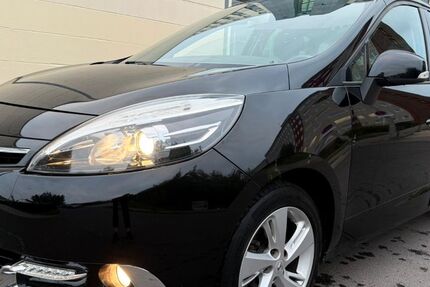 Renault Scenic 180.668 km 4.980 € Berlin 13055