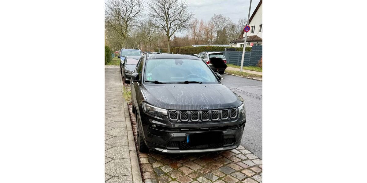 Jeep Compass 59.800 km 27.800 € Berlin 13125