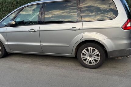 Ford Galaxy 173.800 km 3.400 € Berlin 12309