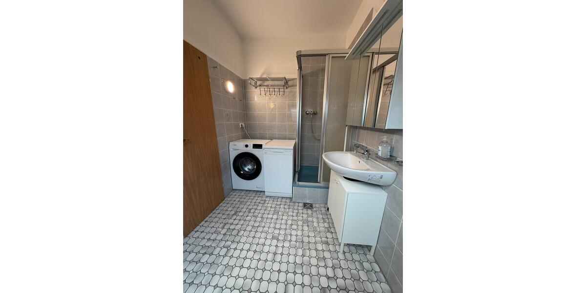 Dachgeschoßwohnung Berlin Spandau - 1 Zimmer, 32 m&sup2;, 950&euro; | Angebot:24490930