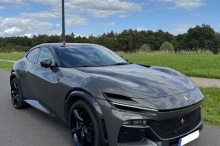 Ferrari Purosangue 7.956 km 515.500 € Berlin 10115