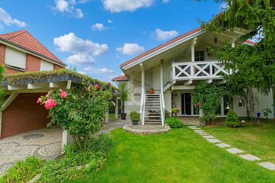 TRAUMHAFTES WOHNDOMIZIL IN FALKENSEE MIT RENDITE - Haus Falkensee | Angebot:27229346
