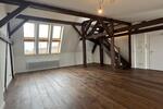 Exklusive und seltene Dachgeschossresidenz 3 zimmer