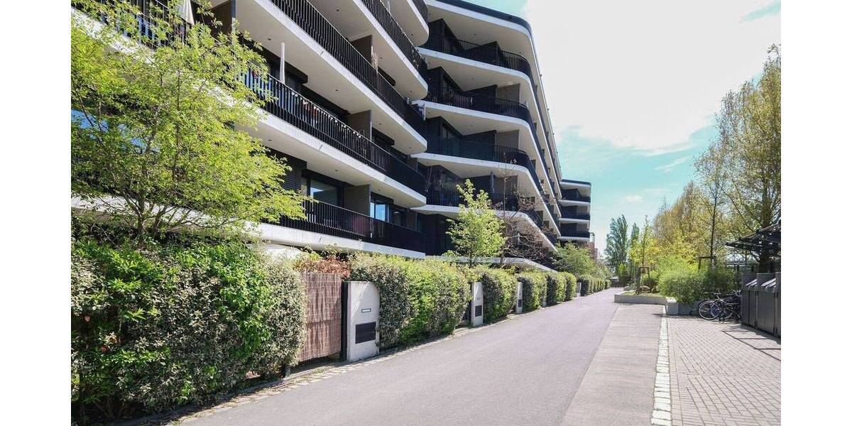 Etagenwohnung Berlin Kreuzberg - 2 Zimmer, 70 m&sup2;, 1.750&euro; | Angebot:26503147