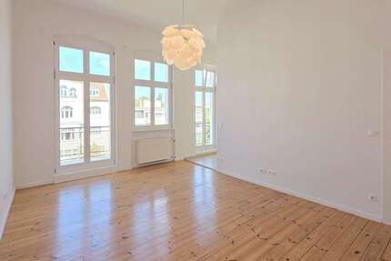 Wohnung Berlin Charlottenburg-Wilmersdorf - 2 Zimmer, 65 m&sup2;, 399.000&euro; | Angebot:27022297