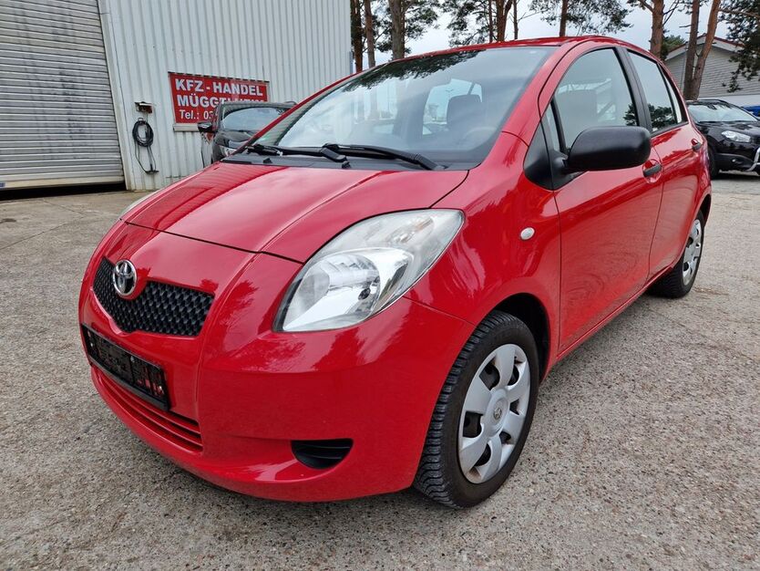 Toyota Yaris 99.874 km 5.555 € Berlin 12559