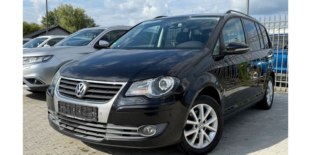 VW Touran 128.000 km 2.999 &euro; Oberkrämer 16727