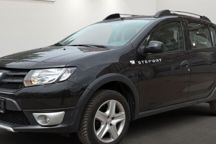 Dacia Sandero 71.001 km 4.999 &euro; Berlin 12681