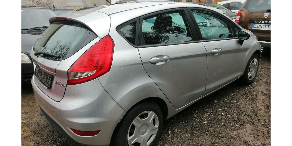 Ford Fiesta 125.000 km 2.950 &euro; Schönefeld OT-Waltersdorf 12529