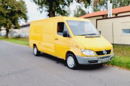 Mercedes-Benz Sprinter 179.887 km 2.950 &euro; Berlin 13629