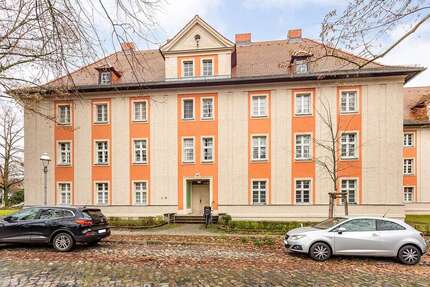 Wohnung zum Kaufen in Berlin-Dahlem 550.000 € 102.57 m² 4 zimmer