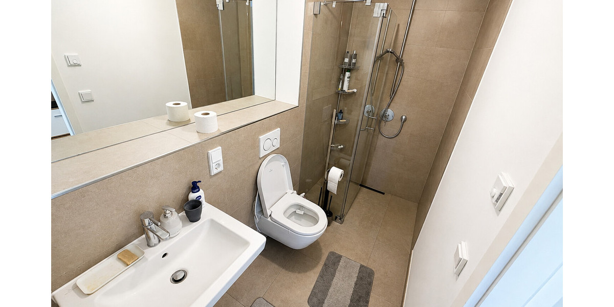 ETW aus 2021-Berlin-Mitte mit spektakulären Wasserblick, Balkon & hochmoderner Ausstattung -Top Lage - Etagenwohnung Berlin Mitte | Angebot:27262285