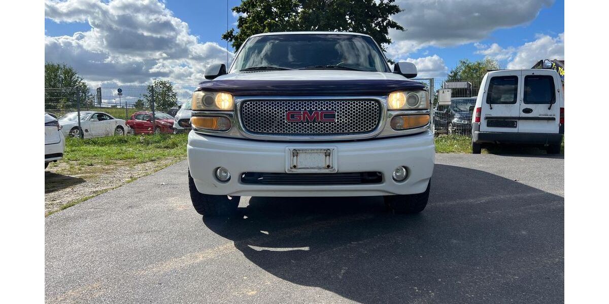 GMC Yukon 130.000 km 11.490 € DAHLEWITZ 15827