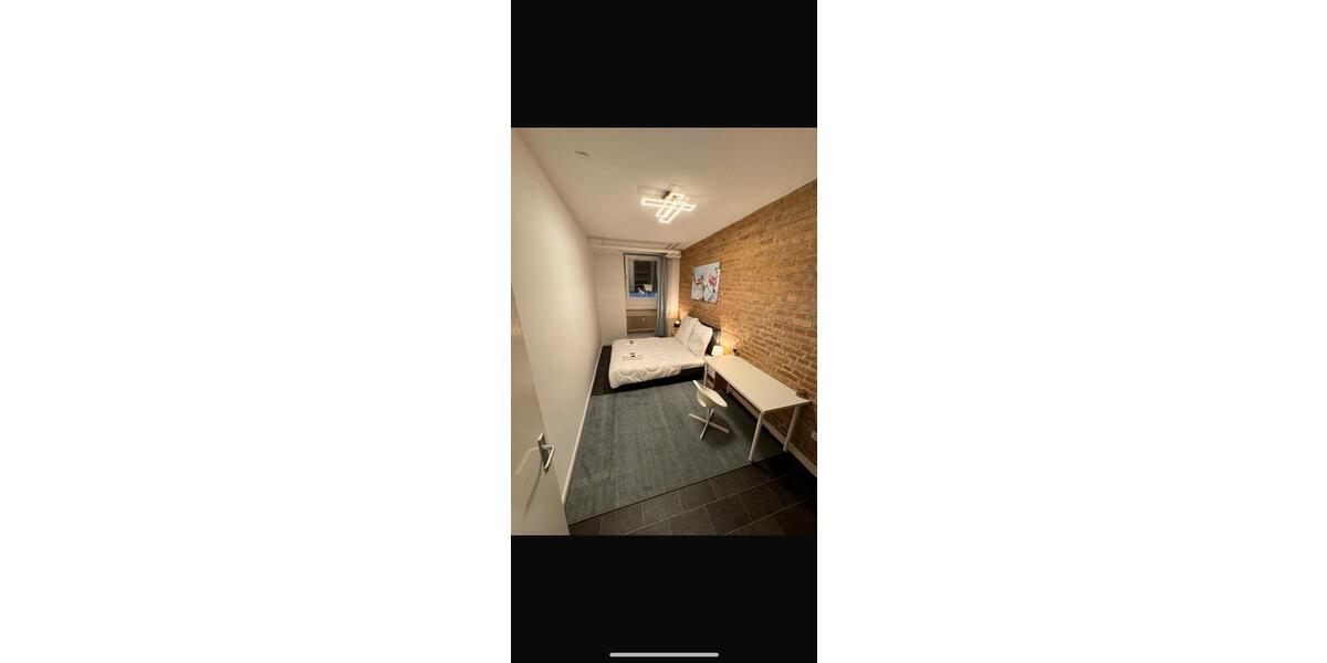 Erdgeschoßwohnung Berlin Friedrichshain-Kreuzberg - 3 Zimmer, 125 m&sup2;, 1.800&euro; | Angebot:26522207