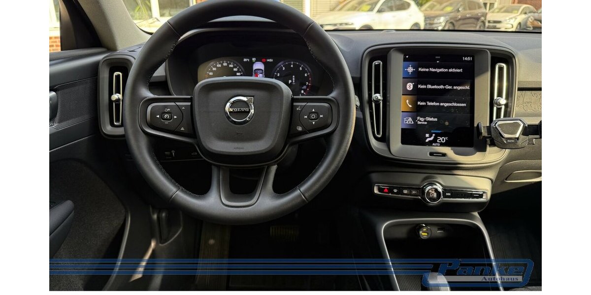 Volvo XC40 Essential 2WD 8G*LED*Virtuall*PDC*BT*Tempo* 15.156 km 25.990 &euro; Berlin 13187