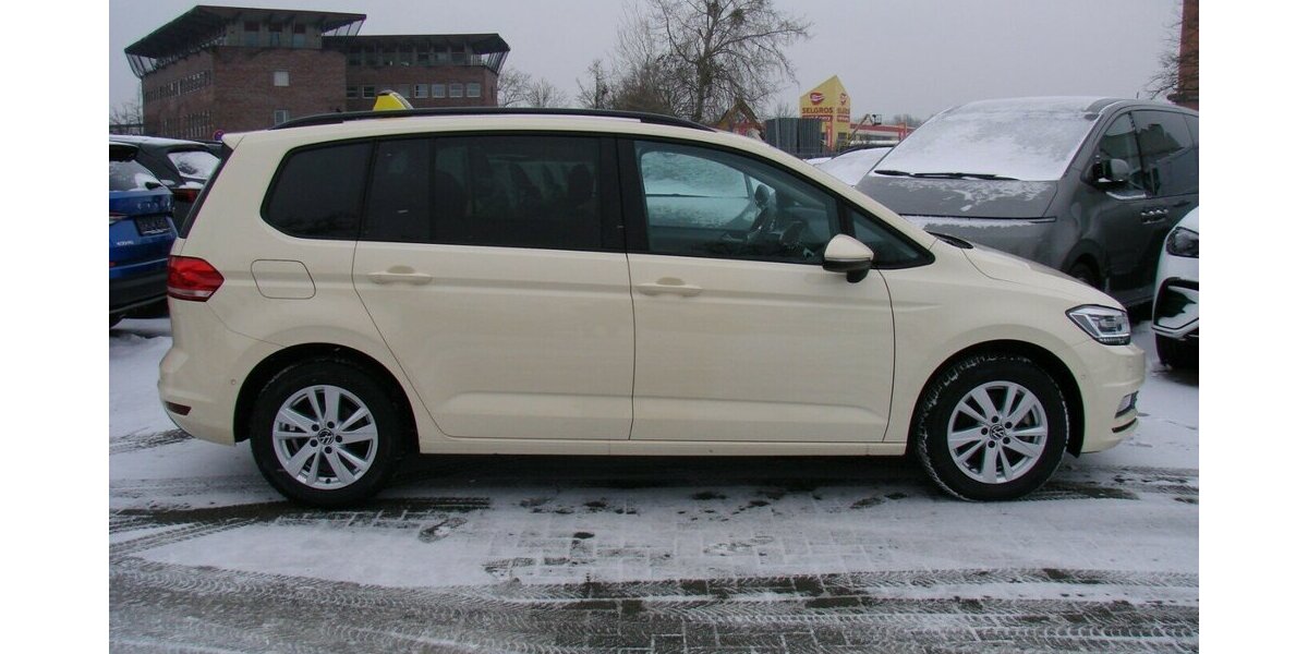 VW Touran 2.0TDI BMT TAXI ACC Kamera LED 7Sitzer 38.517 km 31.980 &euro; Falkensee 14612