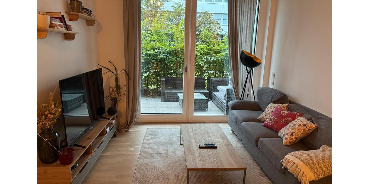 Erdgeschoßwohnung Berlin Mitte - 2 Zimmer, 38 m&sup2;, 1.200&euro; | Angebot:24878390