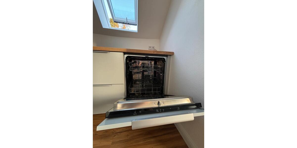 Dachgeschoßwohnung Berlin Treptow-Köpenick - 1 Zimmer, 35 m&sup2;, 1.150&euro; | Angebot:25942213