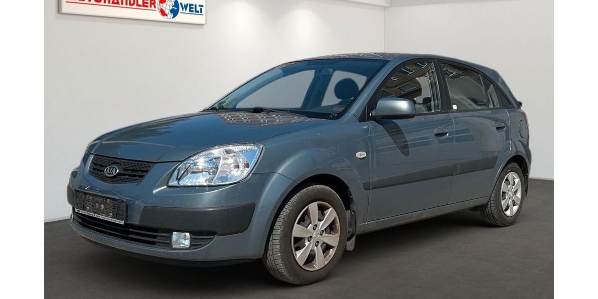 Kia Rio 74.744 km 2.699 &euro; Berlin 12681
