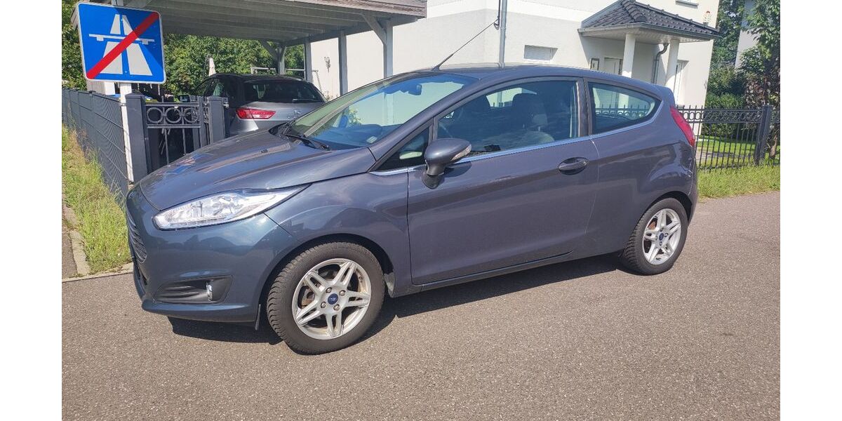 Ford Fiesta 154.000 km 3.200 &euro; Fredersdorf-Vogelsdorf 15370