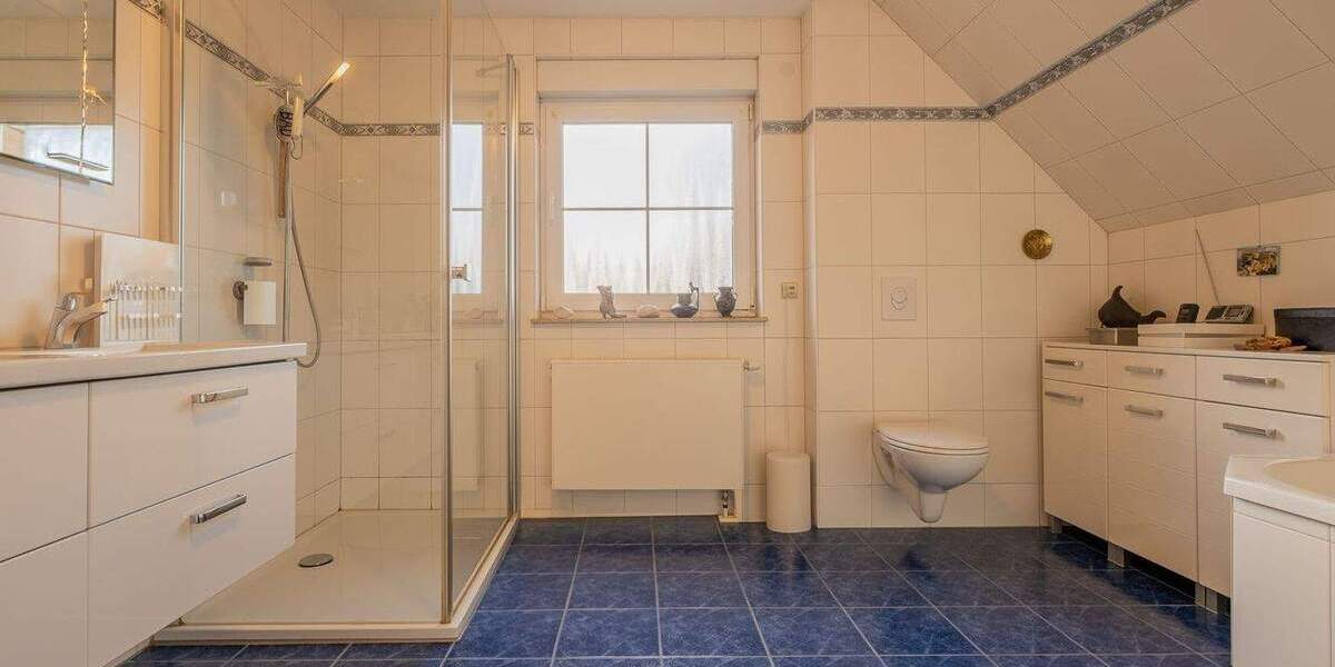Einfamilienhaus Leegebruch - 5 Zimmer, 185 m&sup2;, 259.000&euro; | Angebot:25673927