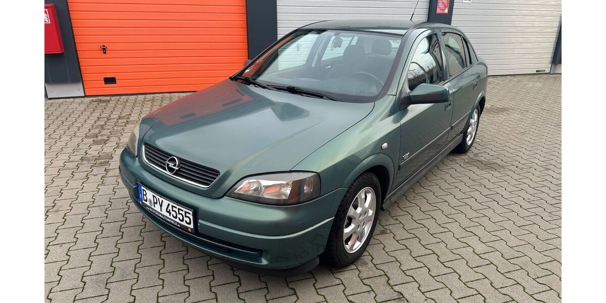Opel Astra 39.800 km 4.000 &euro; Berlin 13055
