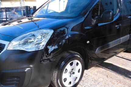 Peugeot Partner 136.000 km 8.990 € Berlin - Tempelhof 12107