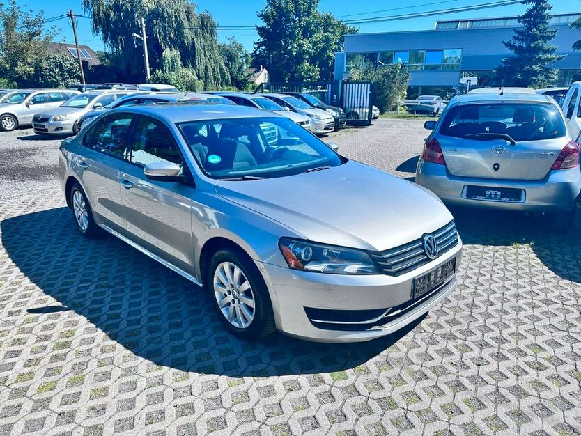 VW Passat 129.143 km 8.990 € Hoppegarten 15366