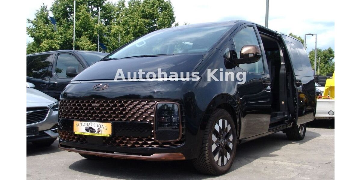 Hyundai STARIA 51.000 km 34.700 &euro; Berlin 12681
