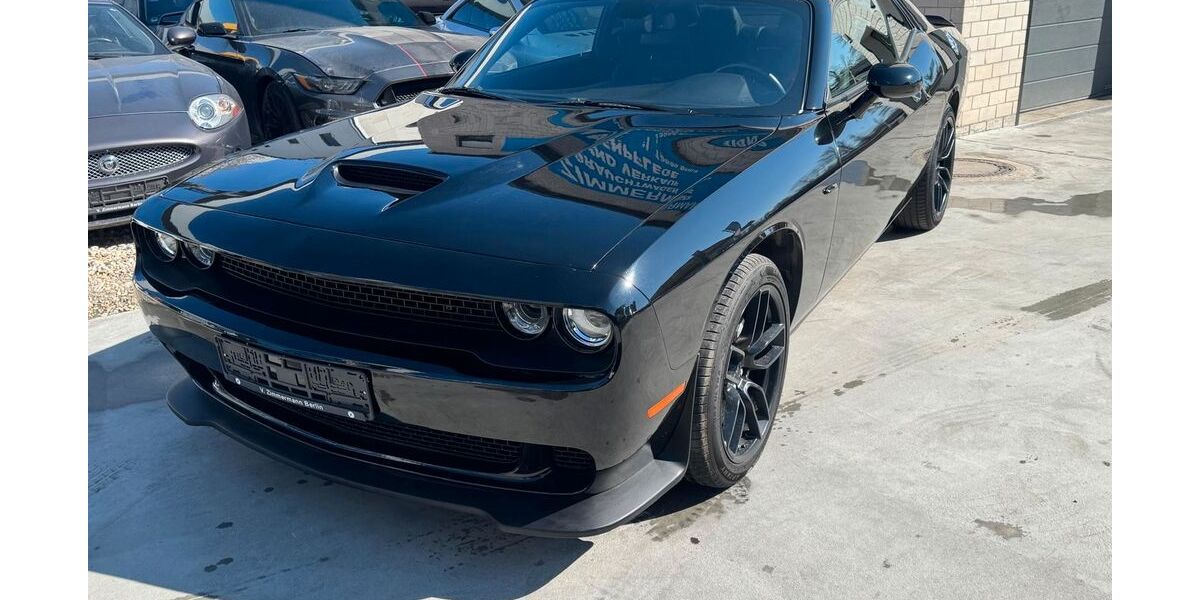 Dodge Challenger 60.500 km 29.399 &euro; Berlin 13599