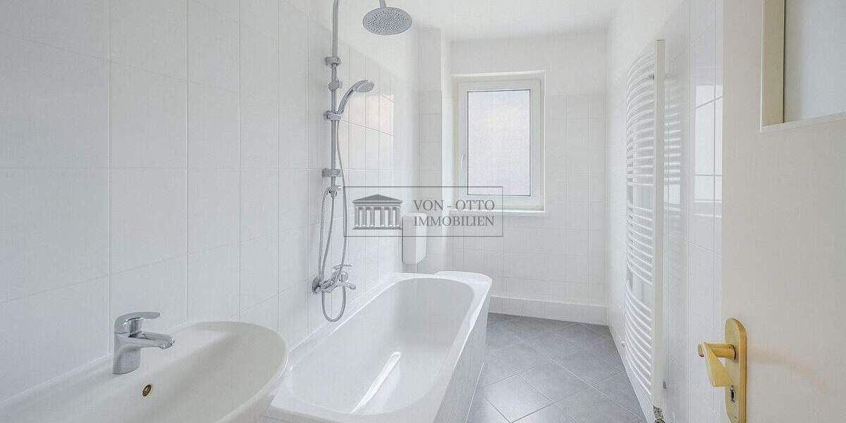 Bezugsfrei: Moabit mit Weitblick und Stellplatz 2 zimmer