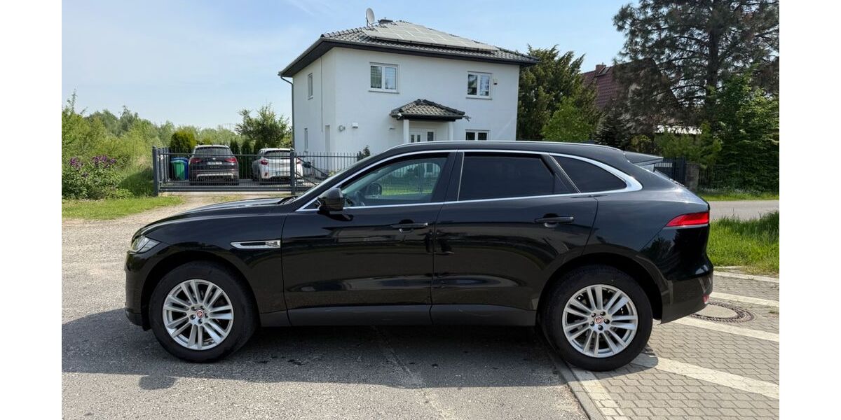 Jaguar F-Pace 182.200 km 13.900 &euro; Berlin-Schönefeld 12529