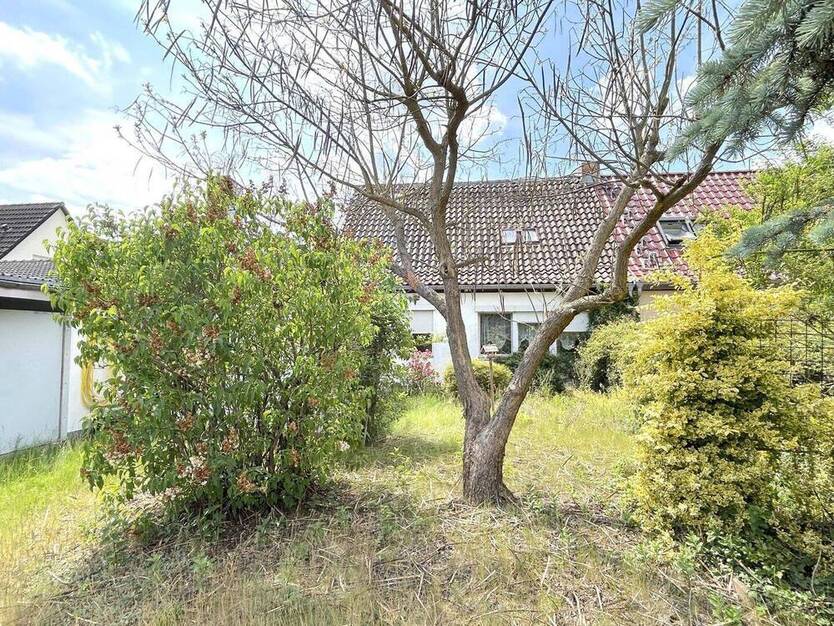 Oranienburg OT Zehlendorf - Doppelhaushälfte auf großem Grundstück